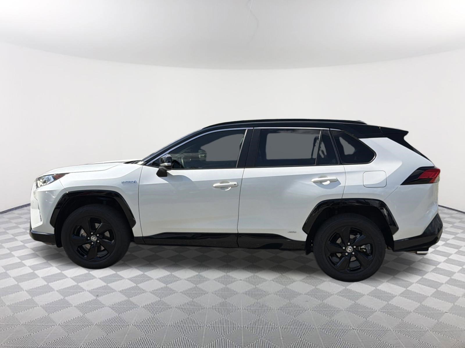 Used 2020 Toyota RAV4 XSE image 14