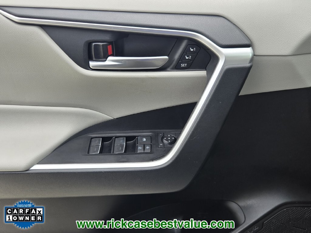 Used 2023 Toyota RAV4 XLE Premium FWD image 32