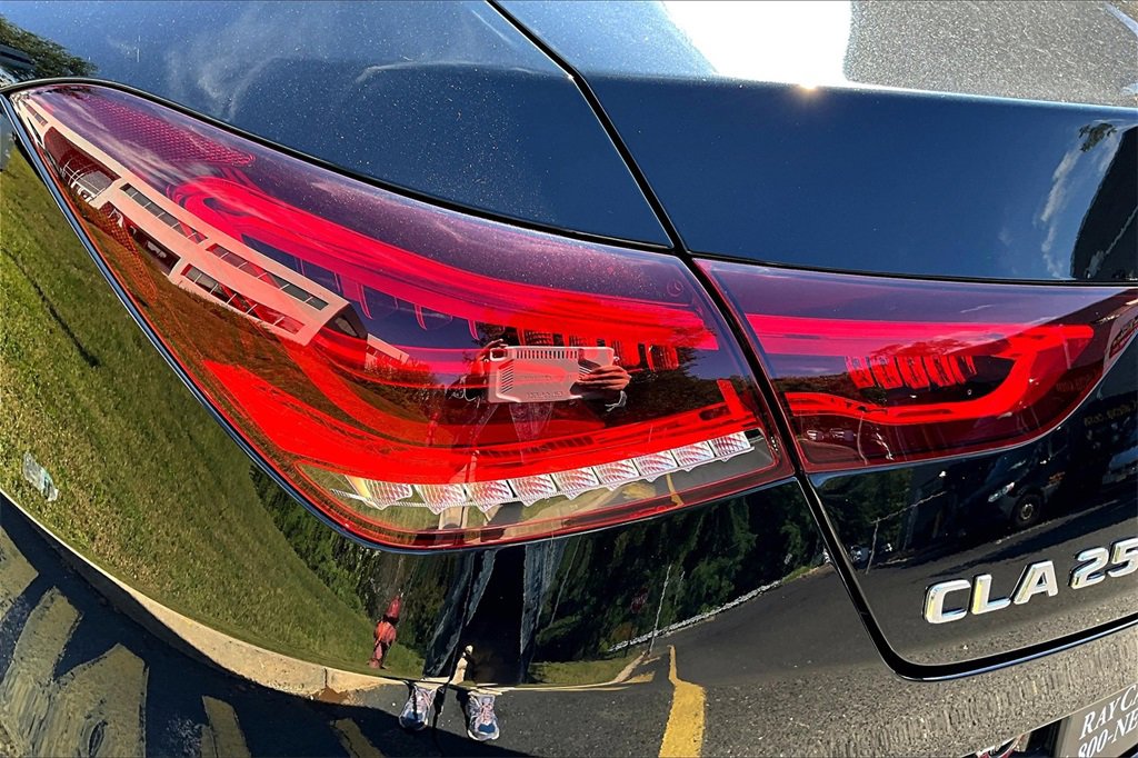 Certified 2023 Mercedes-Benz CLA 250 4MATIC image 32