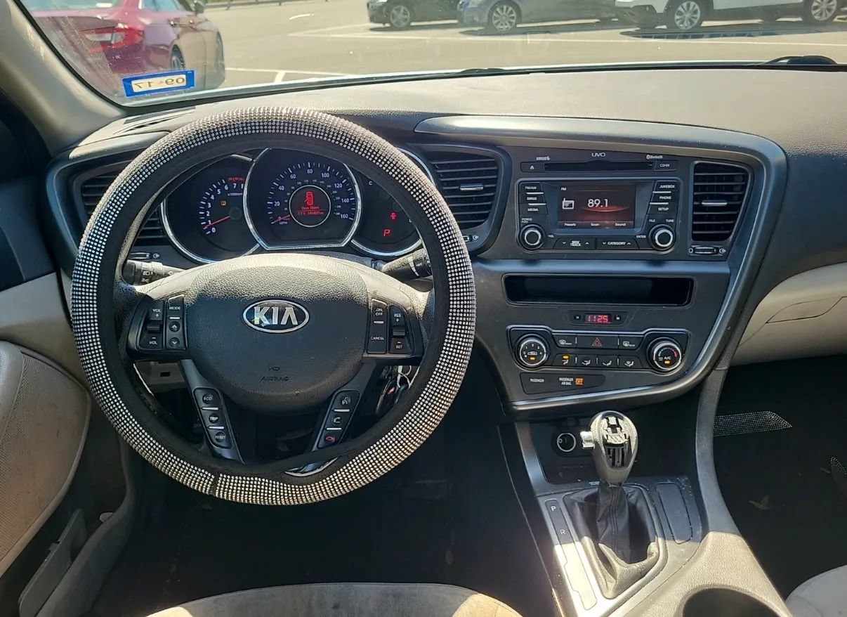 Used 2013 Kia Optima LX FWD image 7