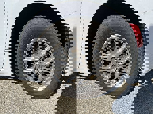 Used 2024 Chrysler Pacifica Touring-L image 33