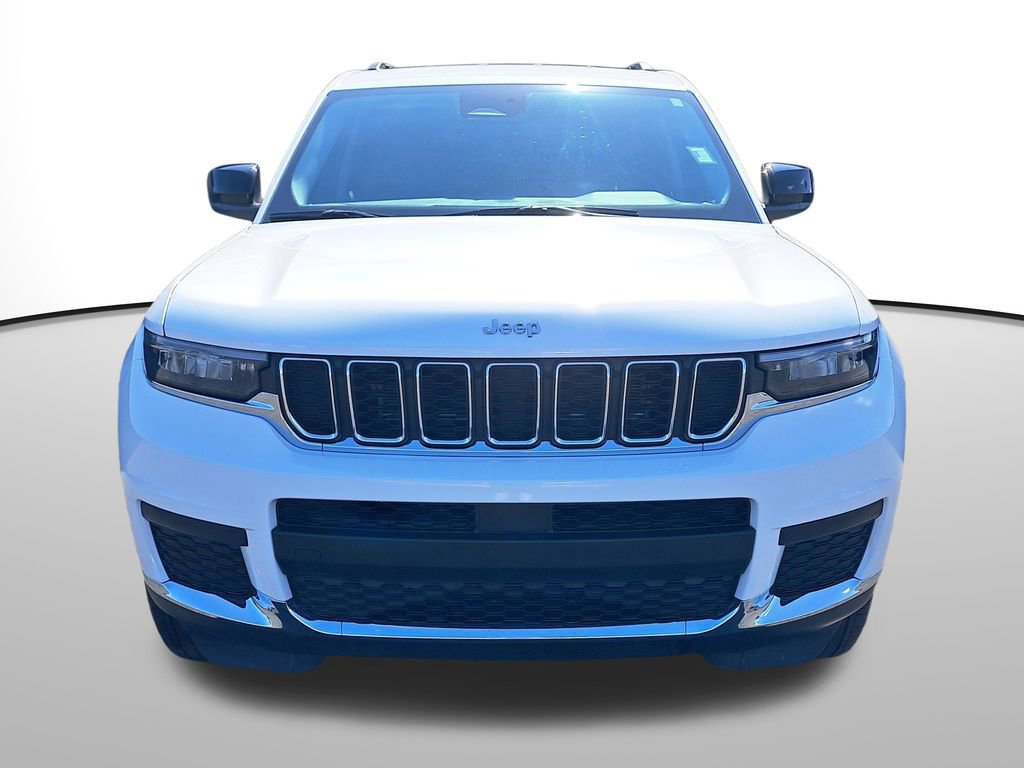 Used 2023 Jeep Grand Cherokee L Laredo image 2
