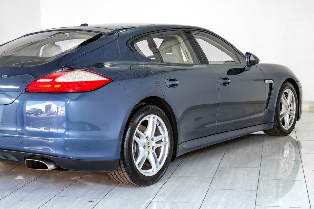 Used 2012 Porsche Panamera 4 image 63
