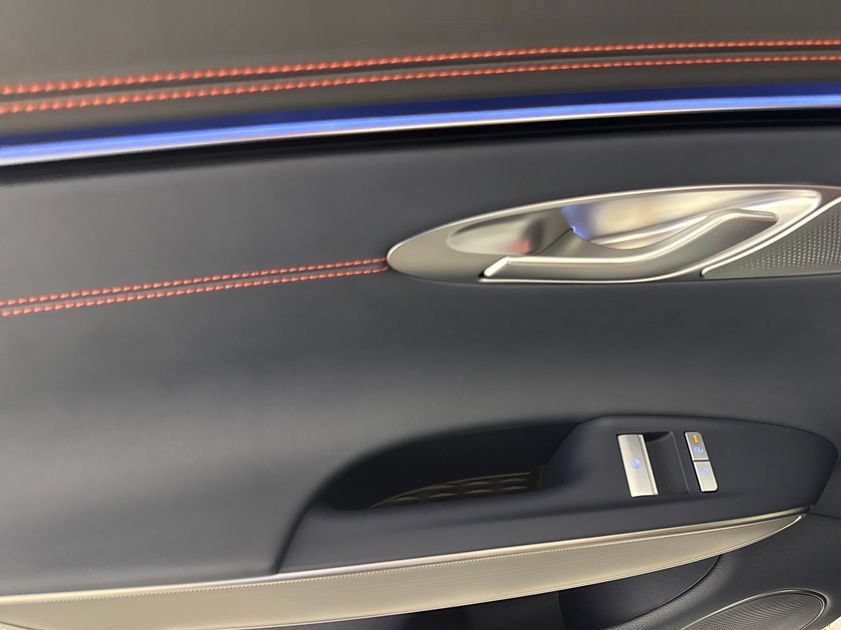 New 2027 Genesis GV70 2.5T Sport Prestige AWD/4WD image 16