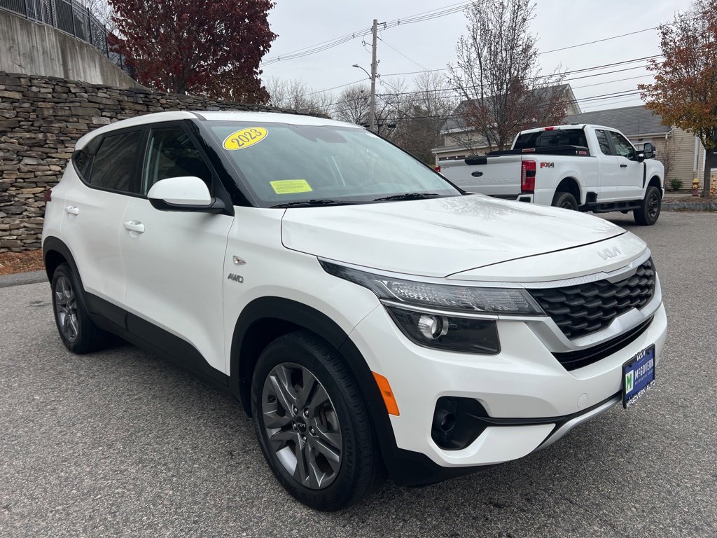 Used 2023 Kia Seltos LX image 7