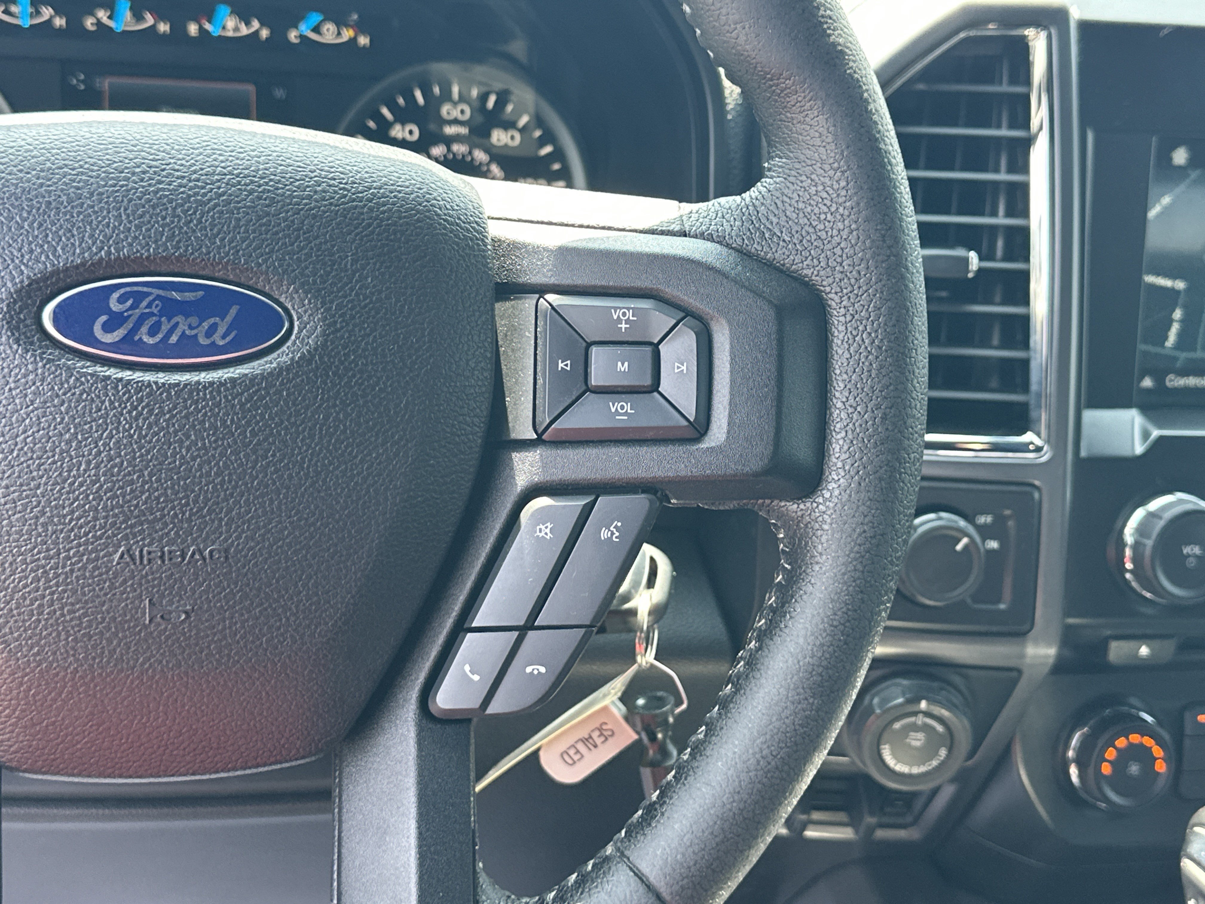 Used 2016 Ford F150 XLT w/ Equipment Group 302A Luxury RWD image 29