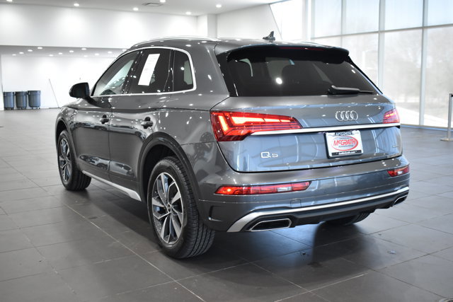 Used 2023 Audi Q5 2.0T Premium w/ Convenience Package image 9