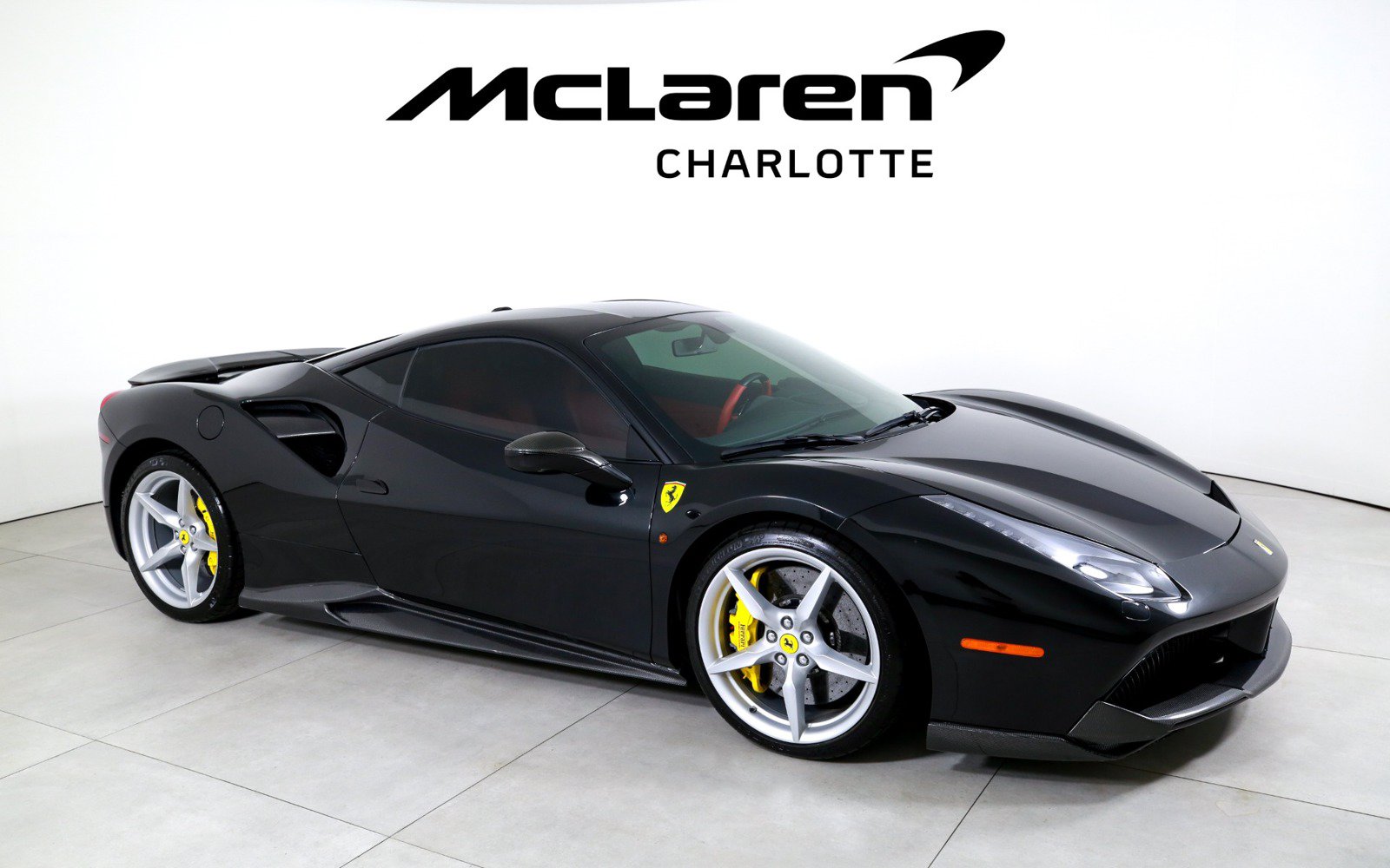 Used 2018 Ferrari 488 GTB RWD image 2
