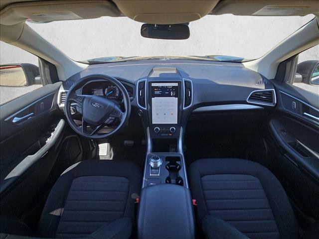 Used 2022 Ford Edge SE image 16