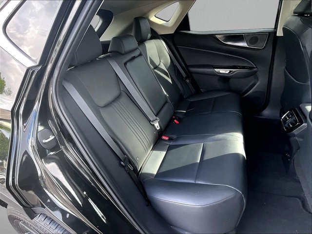 Used 2025 Lexus NX 250 FWD w/ Accessory Package (Z2) image 28