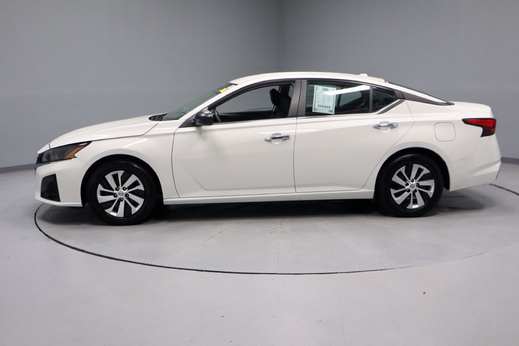 Certified 2025 Nissan Altima 2.5 S FWD image 7