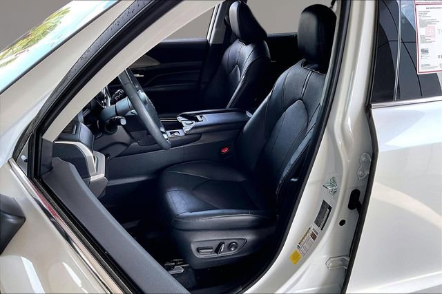 Used 2024 Toyota Grand Highlander Limited image 18