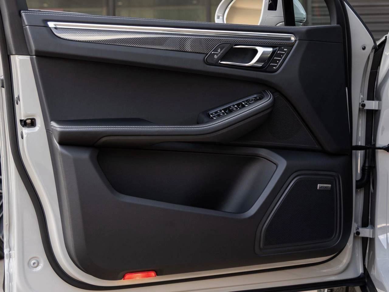 New 2026 Porsche Macan GTS image 70