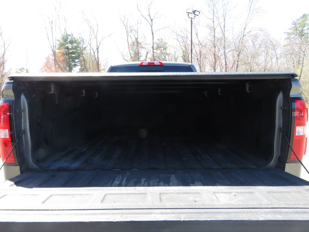 Used 2017 GMC Sierra 3500 Denali w/ Duramax Plus Package AWD/4WD image 17