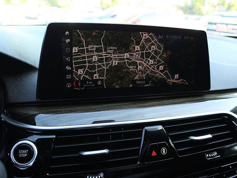 Used 2019 BMW 530e w/ Convenience Package RWD image 16