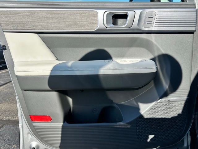 New 2025 Hyundai Santa Fe Calligraphy image 9