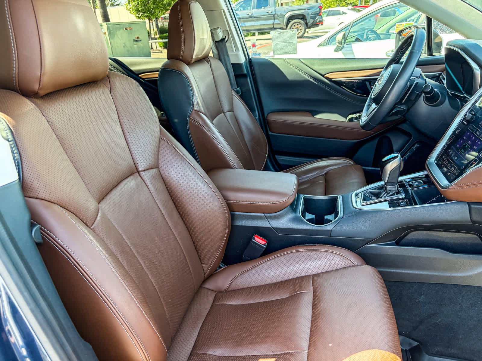 Used 2020 Subaru Outback Touring w/ Popular Package #2 AWD/4WD image 16