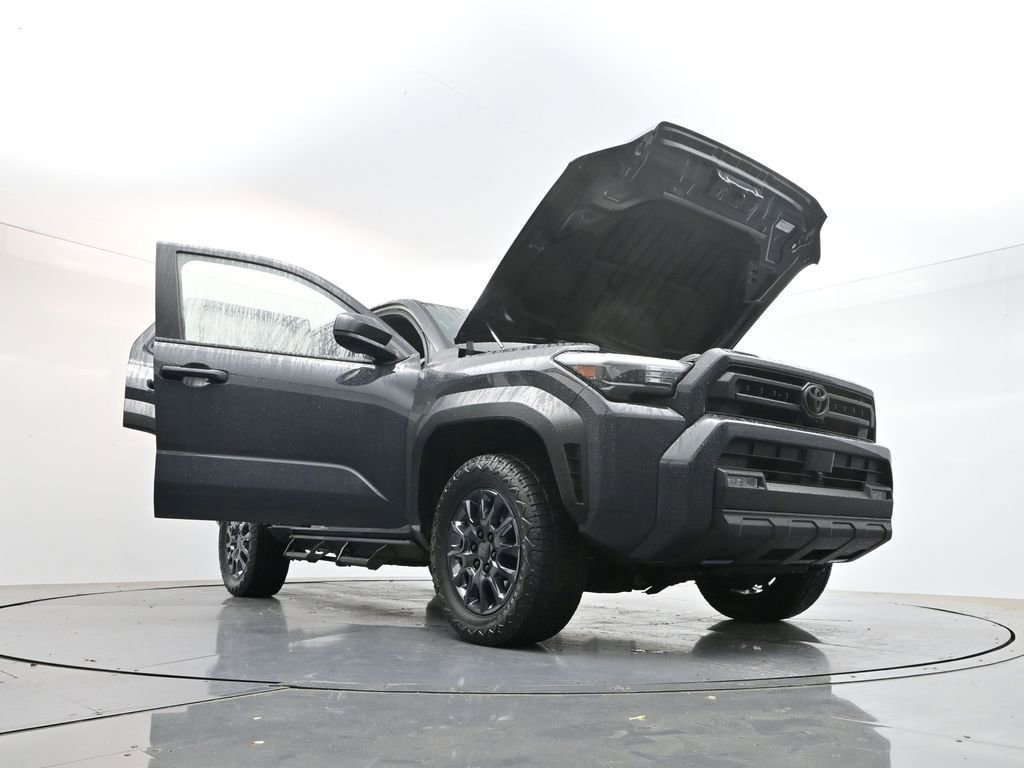 Used 2025 Toyota 4Runner SR5 RWD image 40