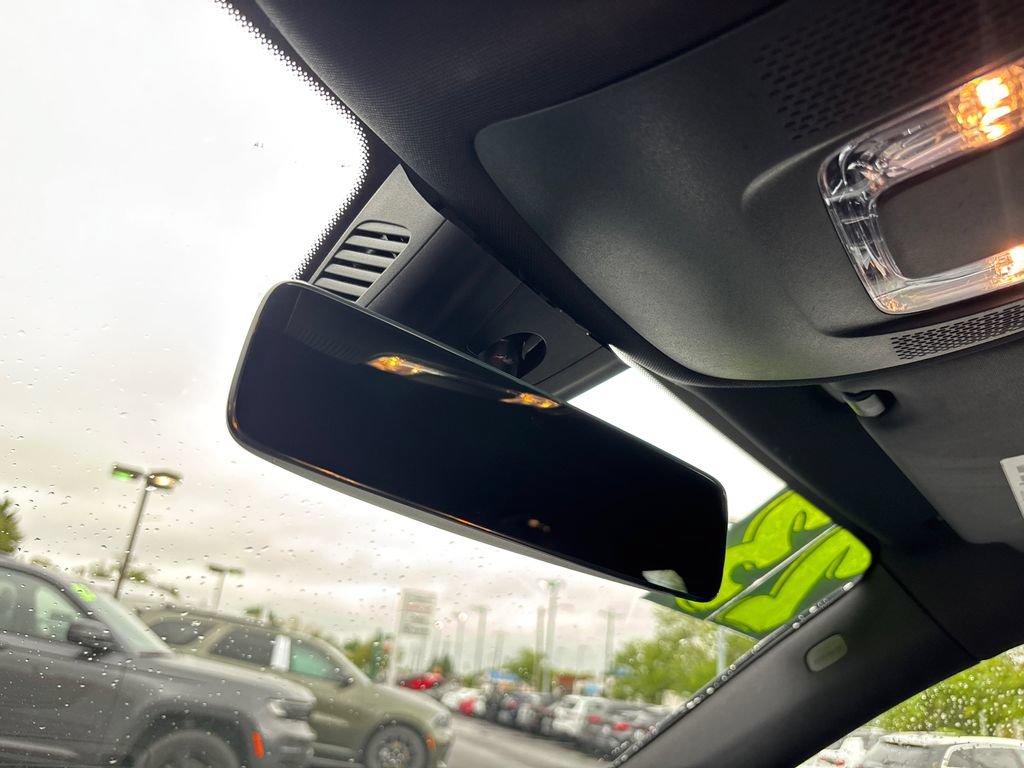 Used 2023 Mercedes-Benz GLB 250 4MATIC image 27