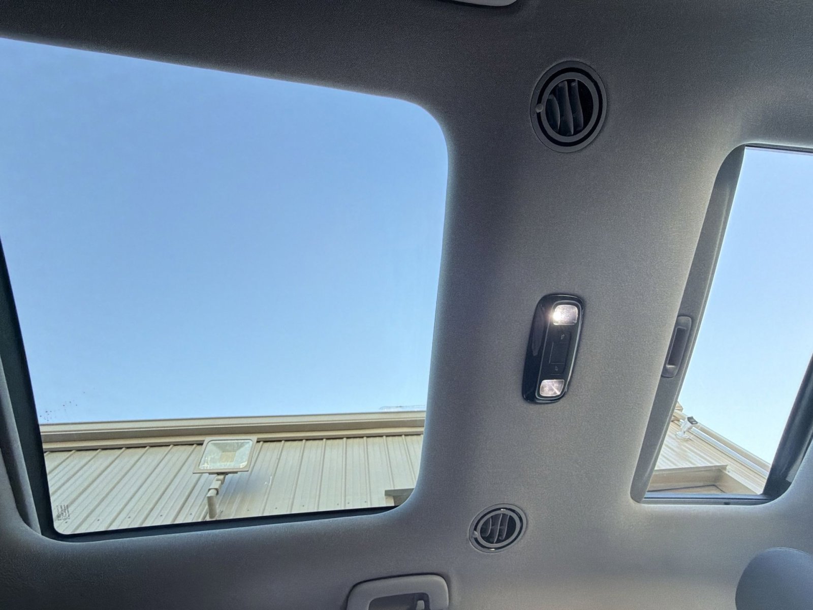 Used 2024 Hyundai Palisade Limited image 24