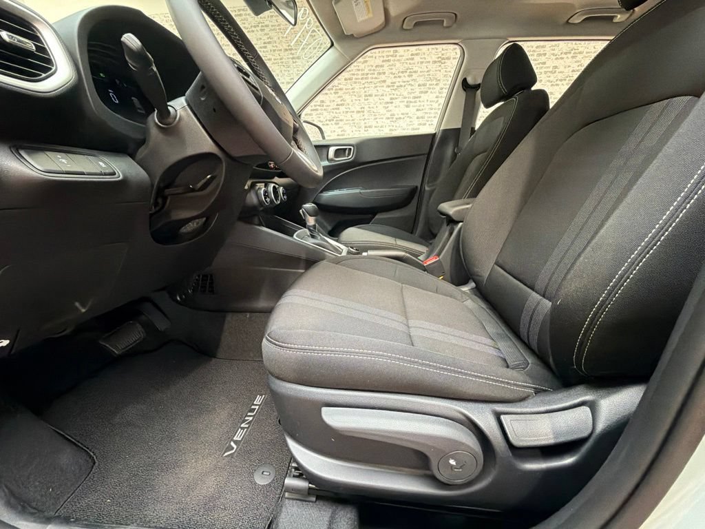 New 2026 Hyundai Venue SEL FWD image 24
