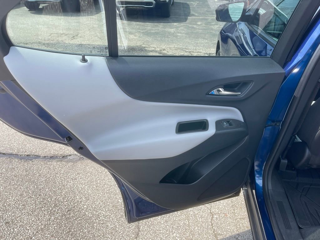 Used 2023 Chevrolet Equinox LS w/ LS Convenience Package FWD image 21