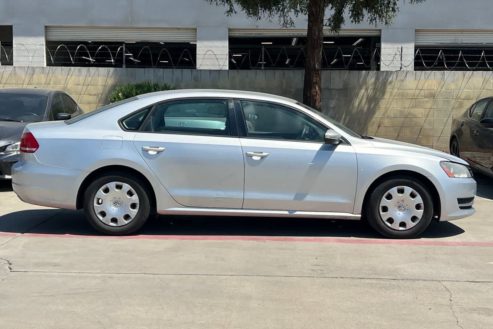 Used 2012 Volkswagen Passat 2.5 S FWD image 9