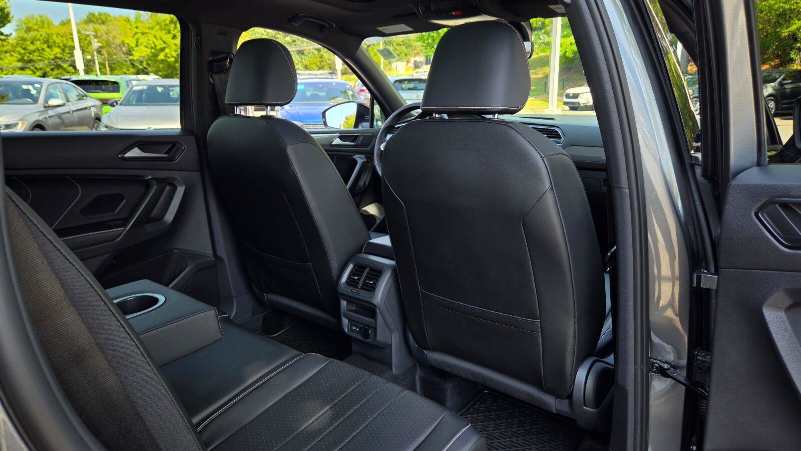 Used 2023 Volkswagen Tiguan SE R-Line AWD/4WD image 56