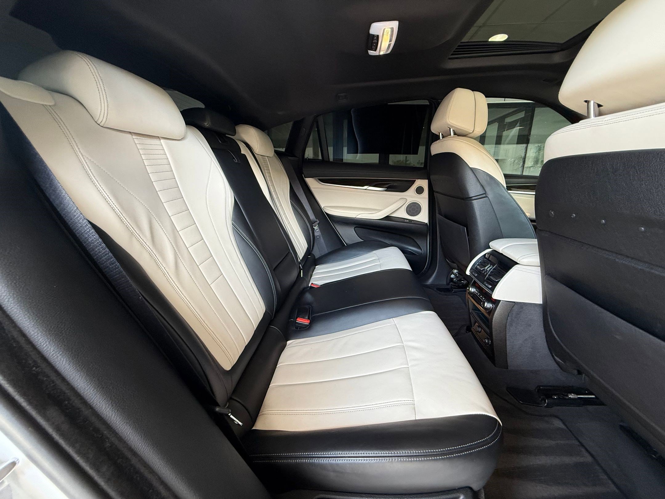 Used 2016 BMW X6 sDrive35i RWD image 29