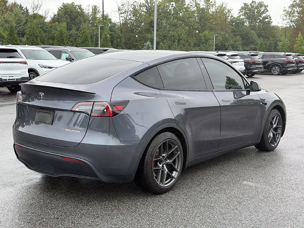 Used 2023 Tesla Model Y Performance AWD/4WD image 7