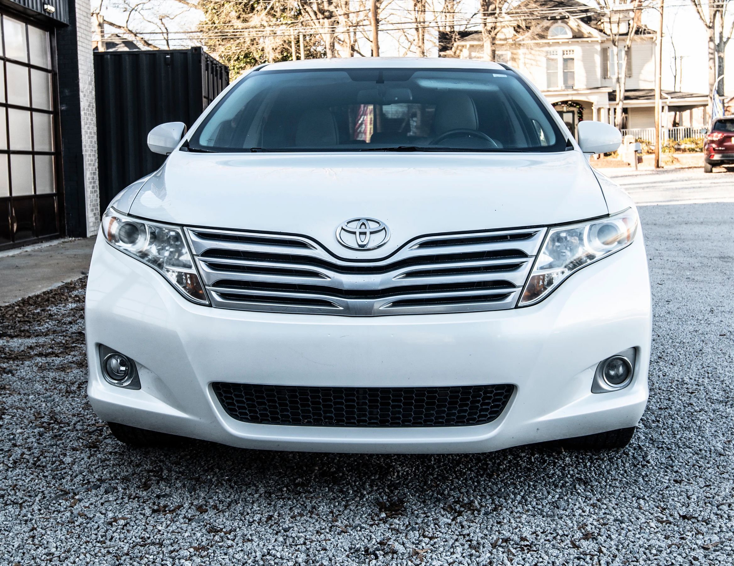 Used 2010 Toyota Venza image 3