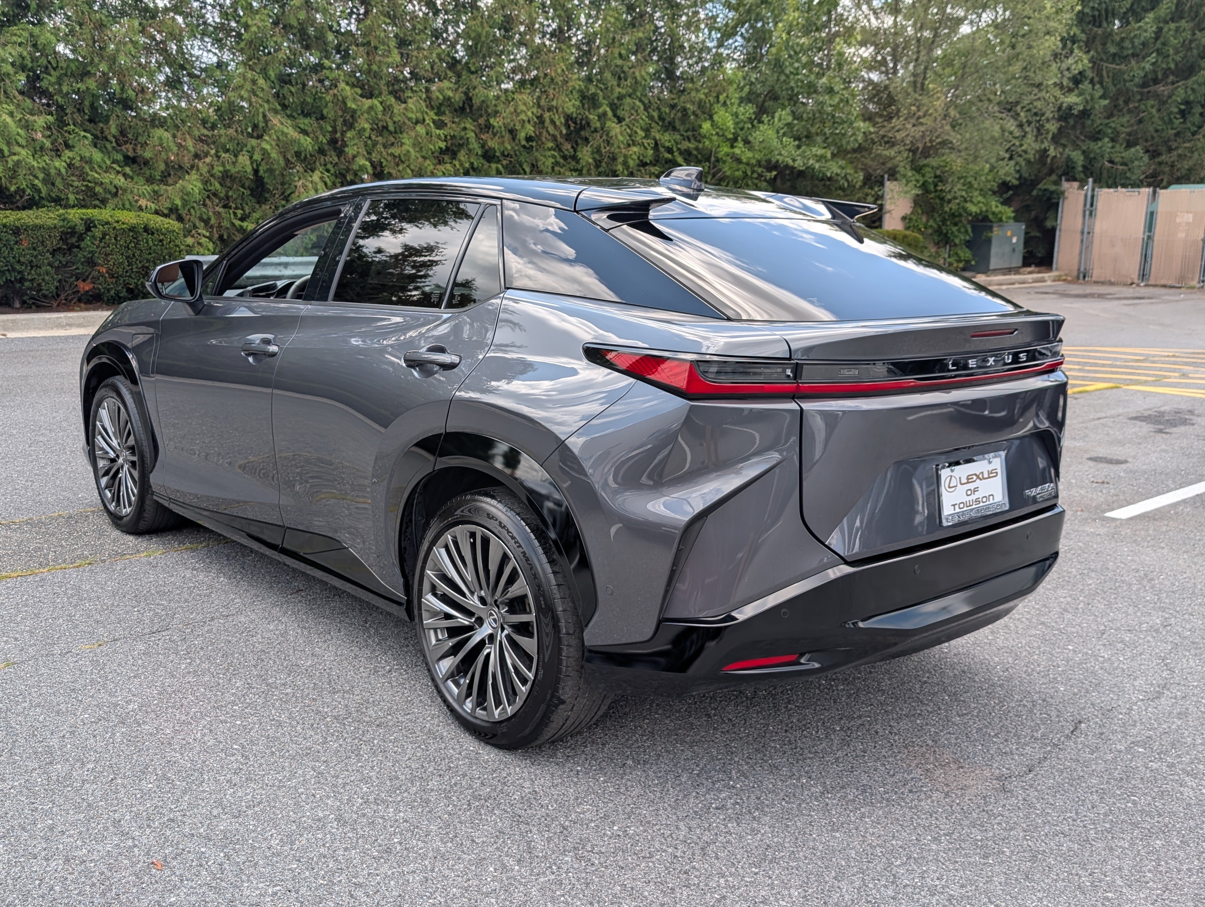 Certified 2023 Lexus RZ 450e Premium w/ Accessory Package (Z1) AWD/4WD image 5