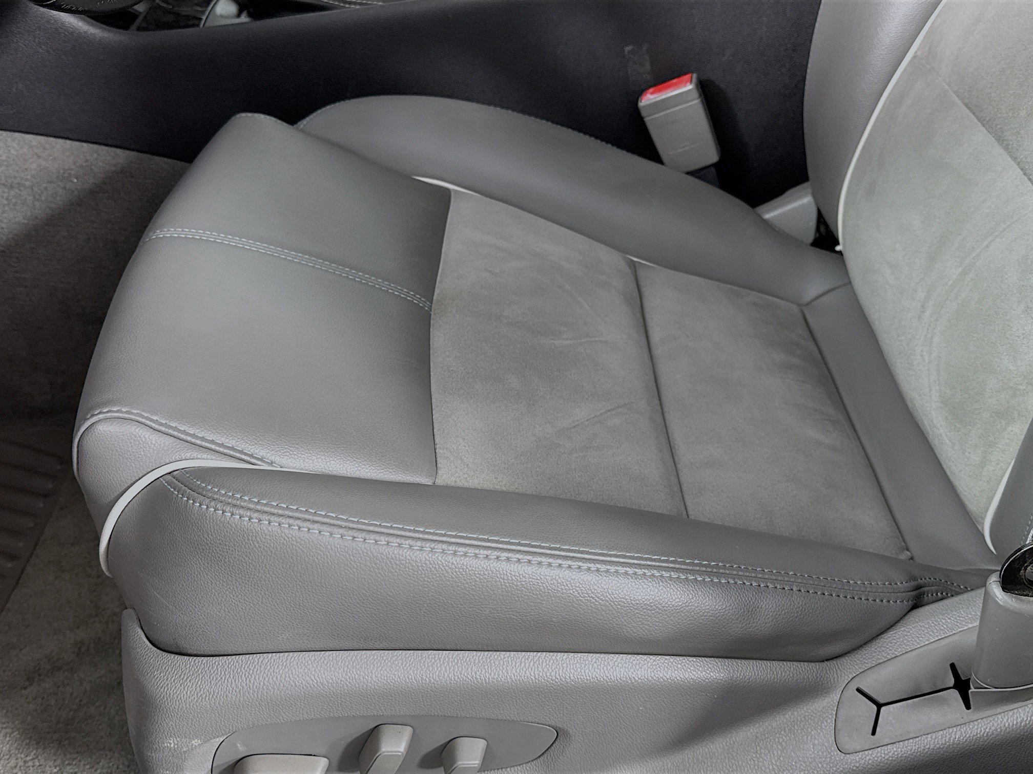 Used 2014 Chevrolet Impala LT FWD image 19
