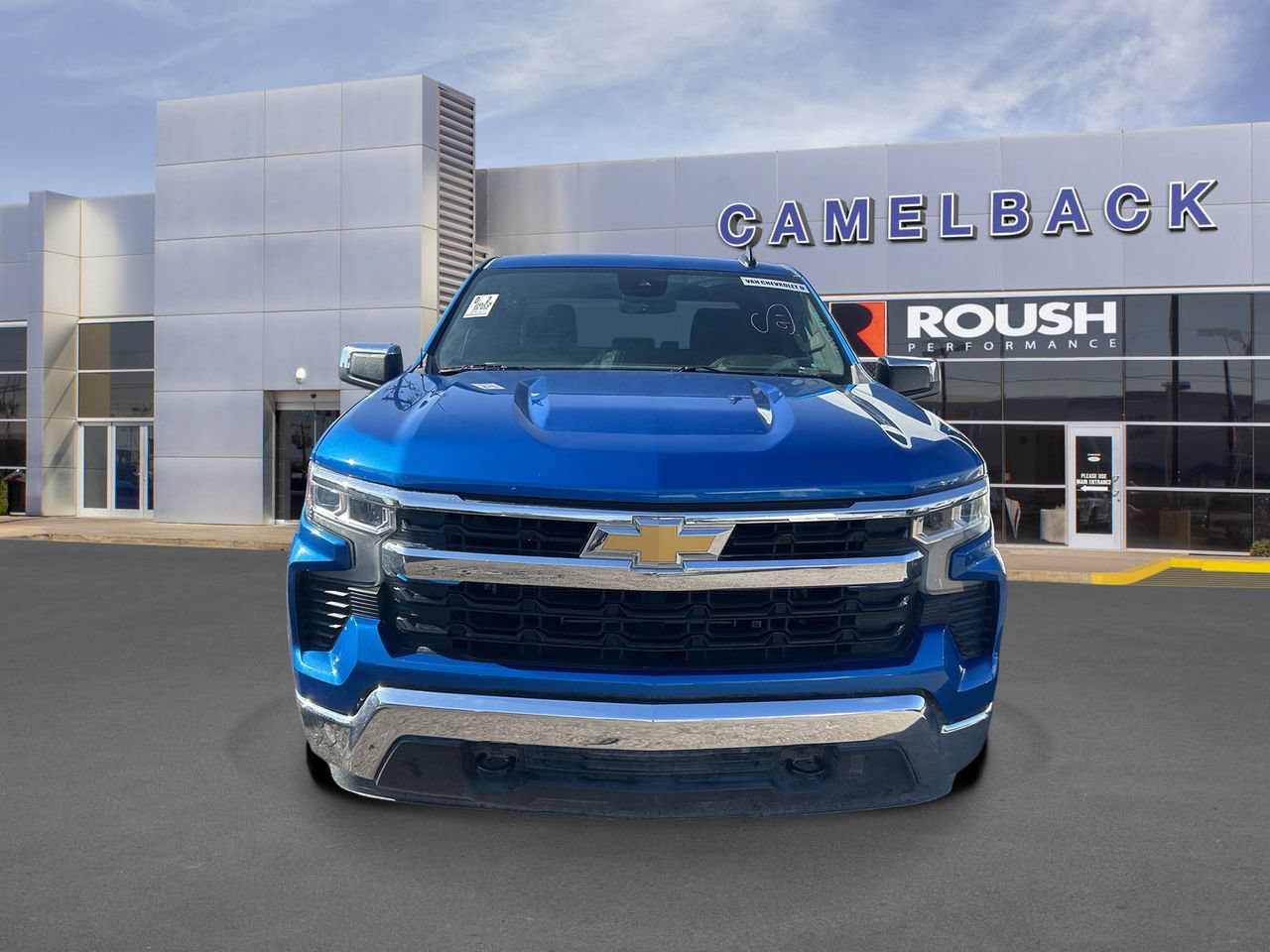 Used 2023 Chevrolet Silverado 1500 LT AWD/4WD image 3