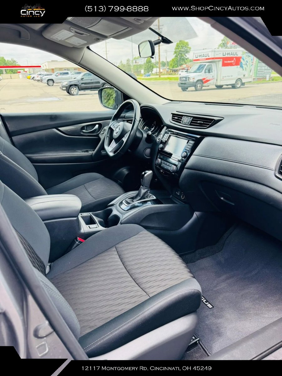 Used 2018 Nissan Rogue SV AWD/4WD image 8