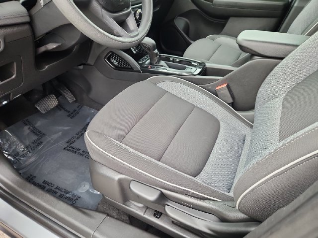 Used 2025 Chevrolet TrailBlazer LT AWD/4WD image 20