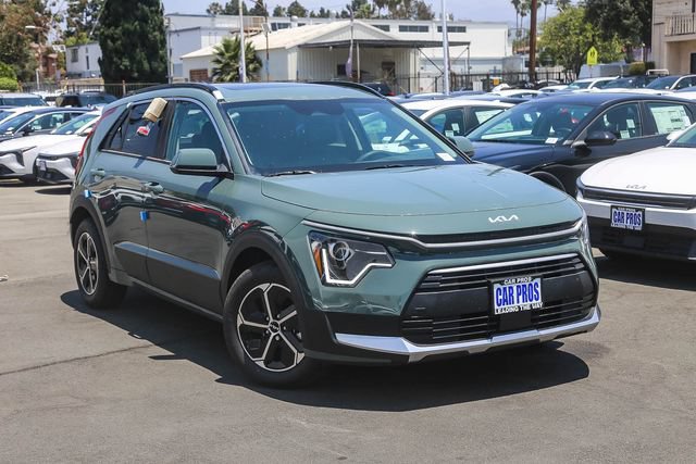 New 2026 Kia Niro EX FWD image 2
