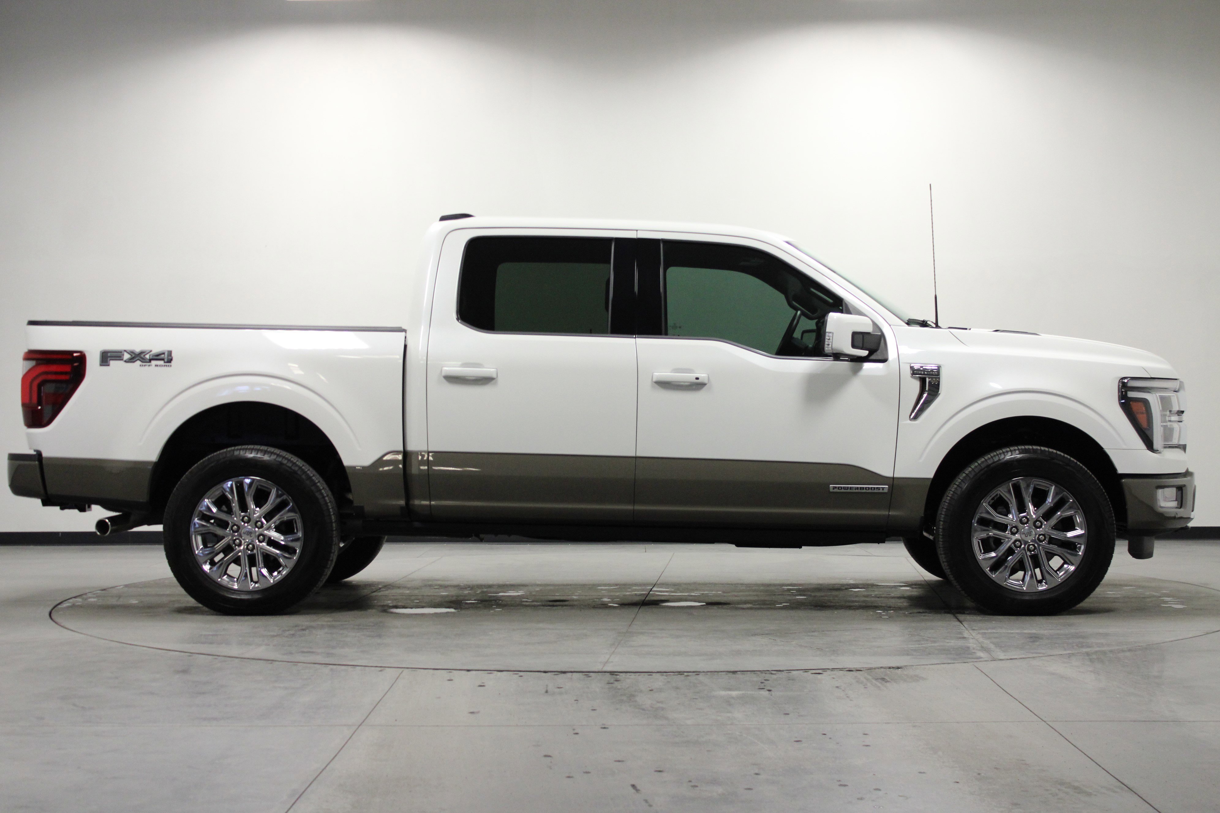 Used 2025 Ford F150 King Ranch w/ FX4 Off-Road Package image 3