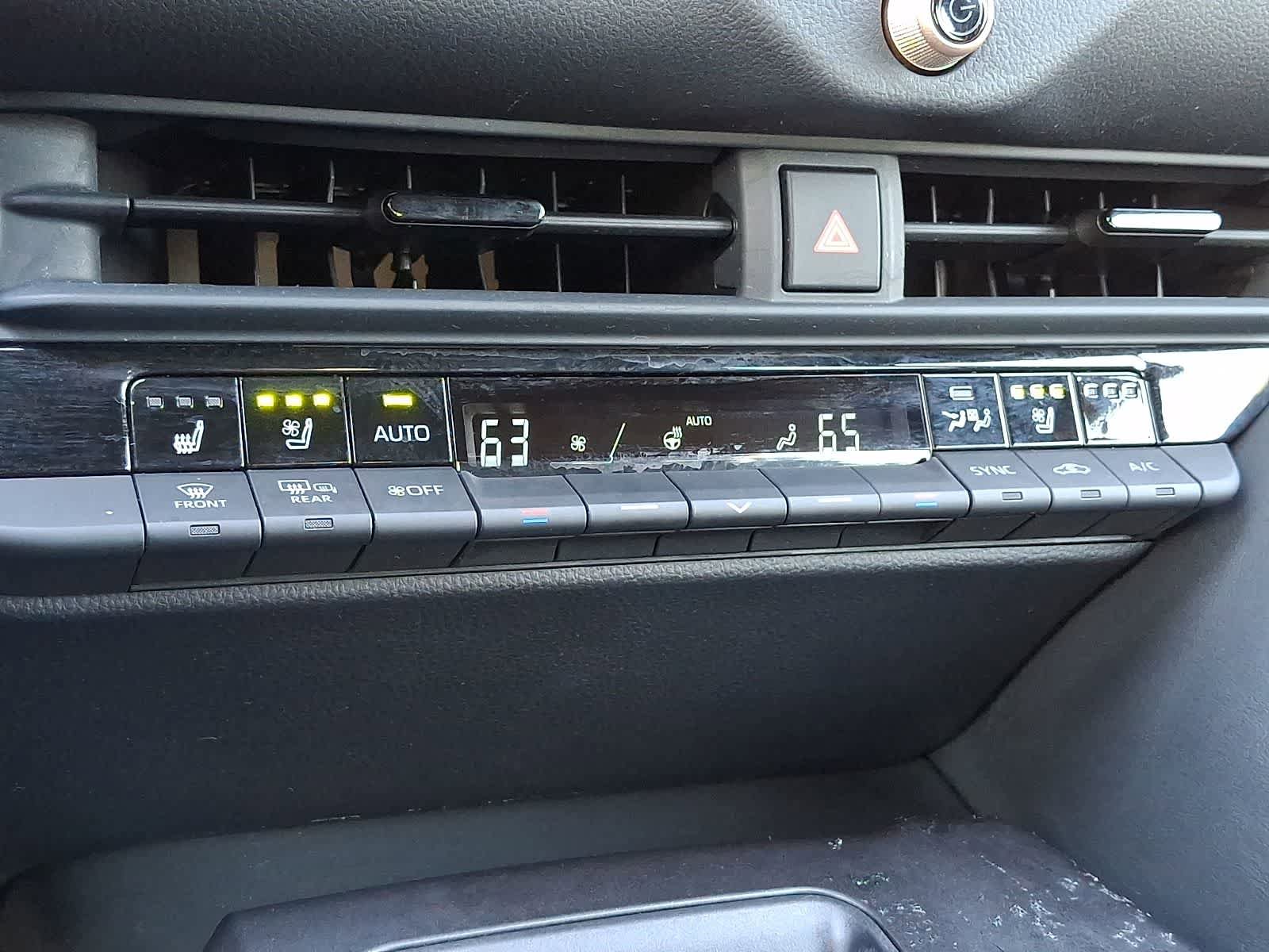 Used 2023 Toyota Crown Platinum AWD/4WD image 19