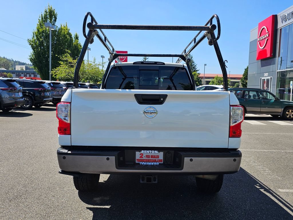 Used 2019 Nissan Titan PRO-4X w/ Pro-4x Utility Package AWD/4WD image 6