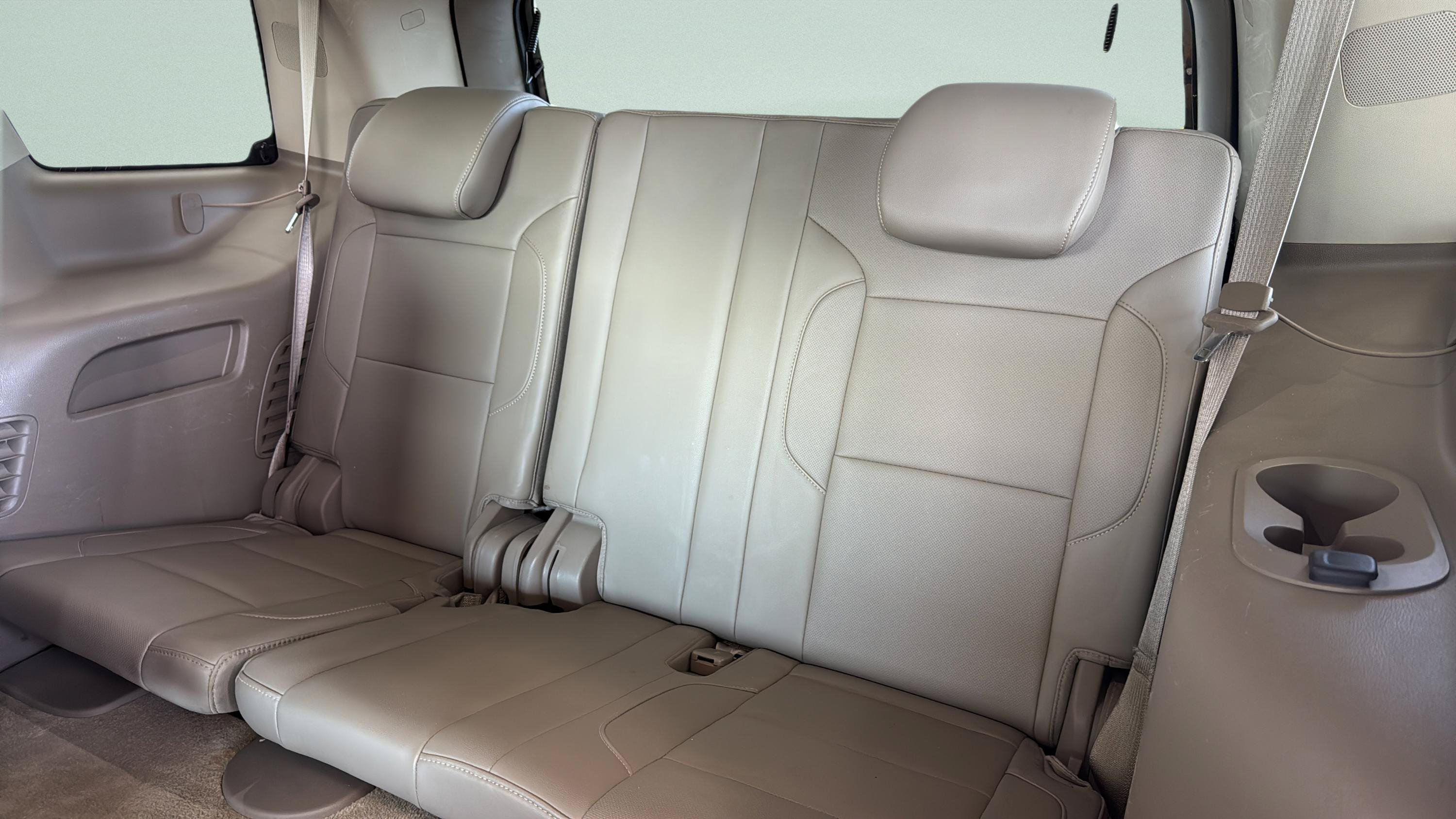 Used 2015 GMC Yukon SLT w/ Open Road Package RWD image 24