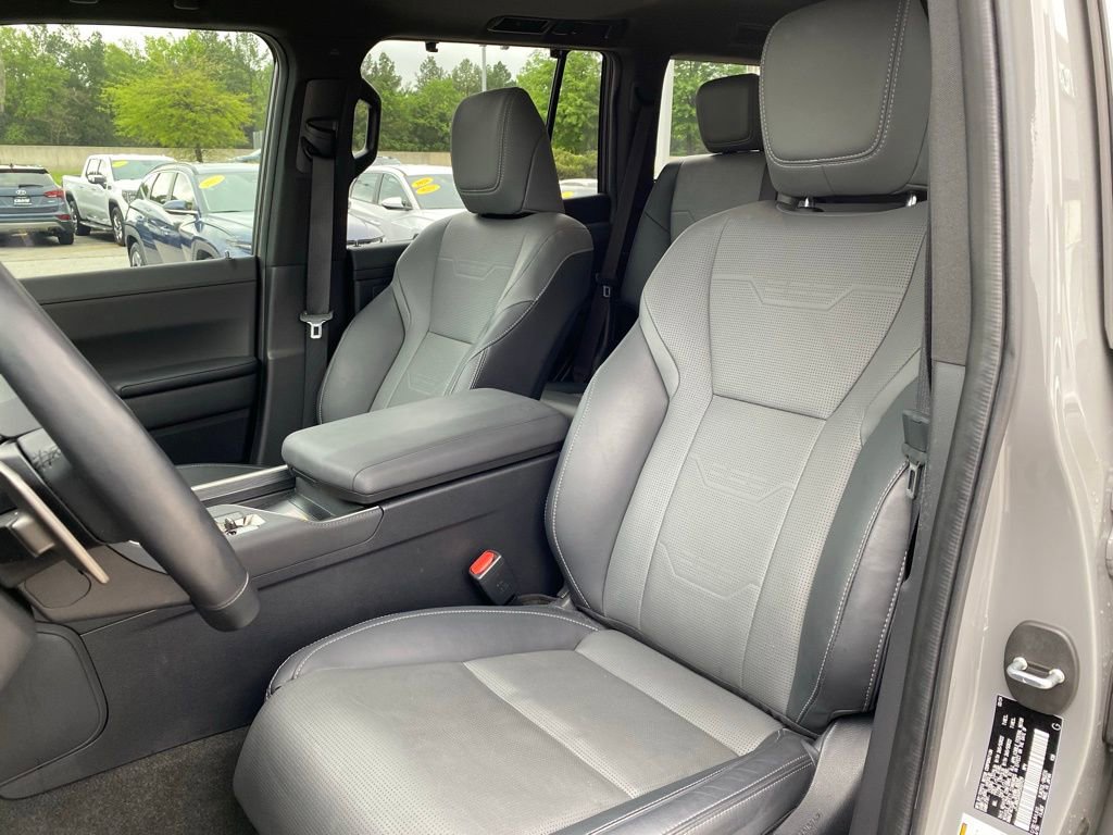 Used 2024 Lexus GX 550 w/ Accessory Package (2T) image 24