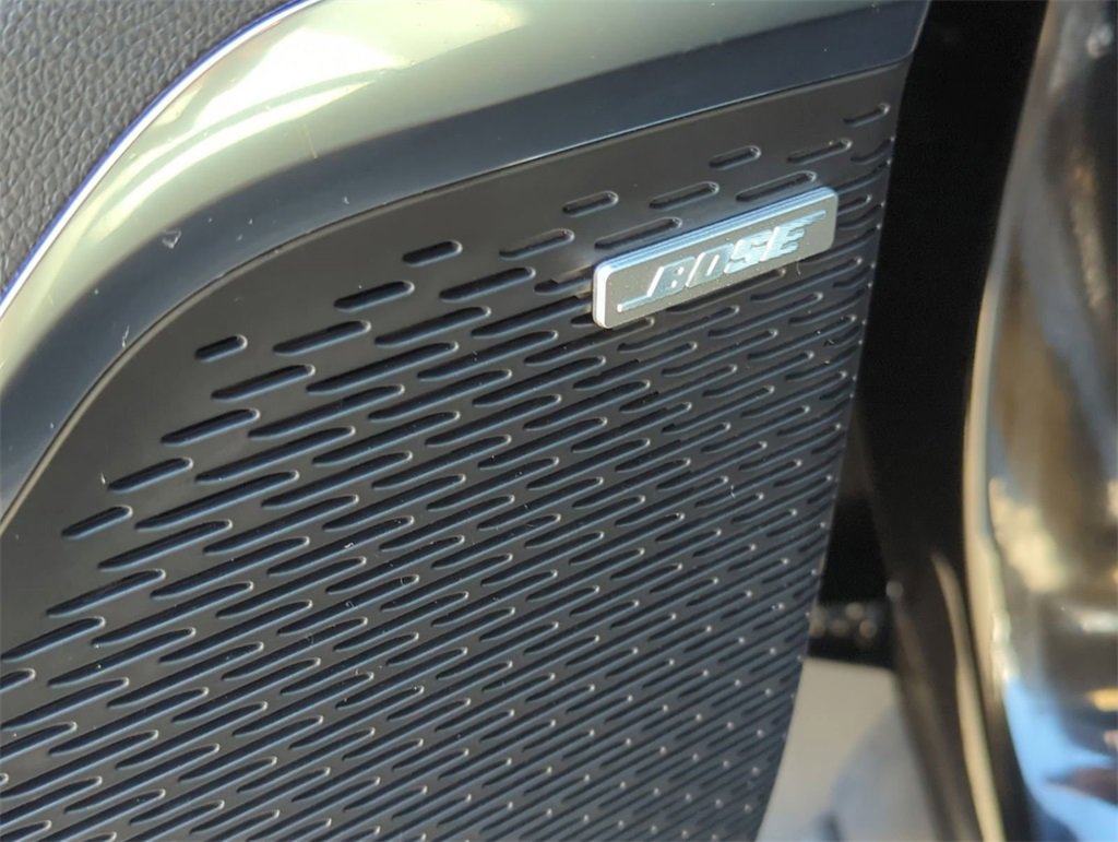 Used 2025 GMC Acadia Elevation image 19