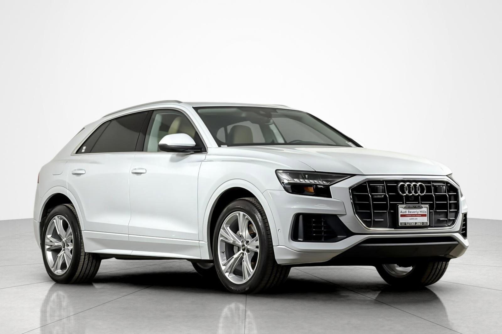 Used 2023 Audi Q8 Premium Plus AWD/4WD image 7