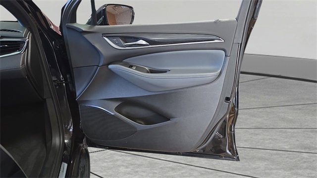 Used 2023 Buick Enclave Essence w/ LPO, Touring Package image 26