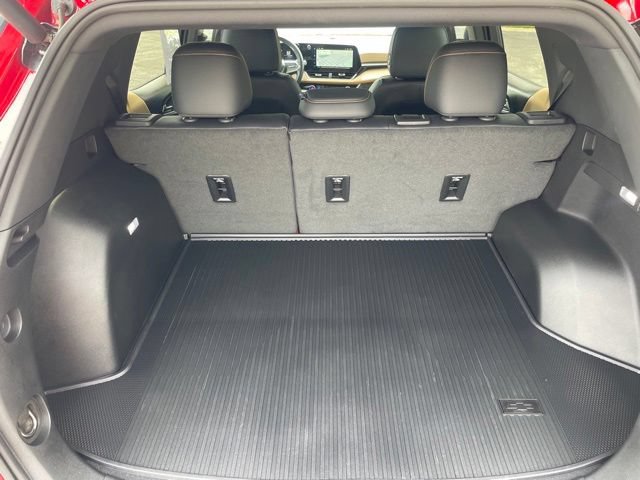 Used 2025 Chevrolet Equinox ACTIV w/ Safety and Technology Package FWD image 43