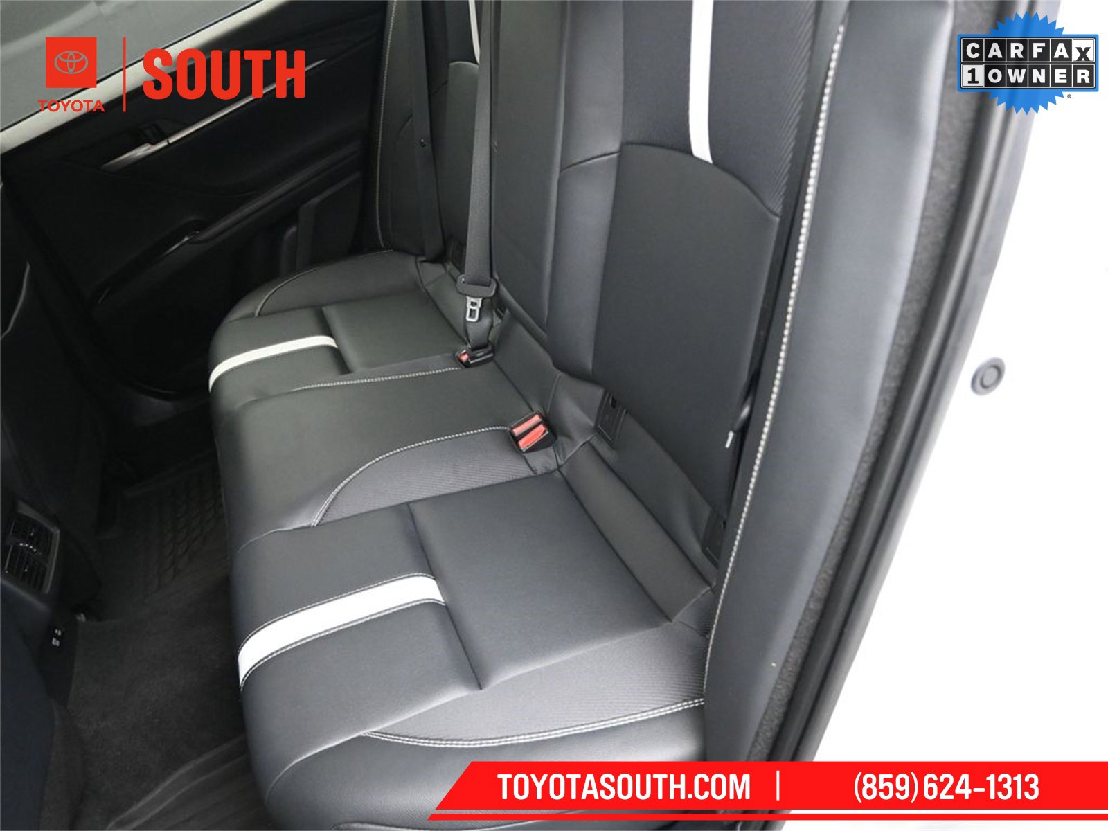Used 2025 Toyota Camry SE w/ Convenience Package image 22
