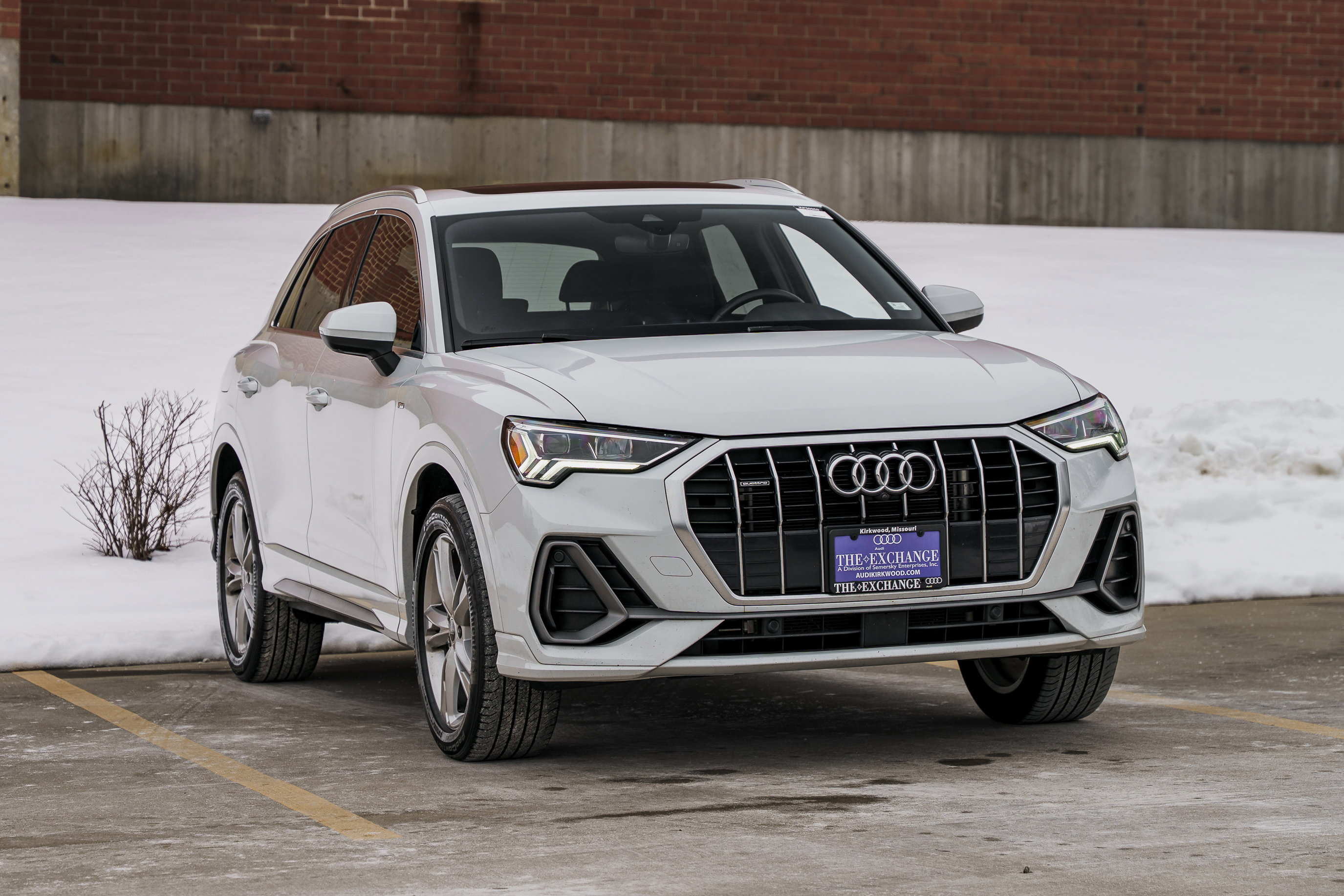 Used 2022 Audi Q3 2.0T Premium Plus w/ Premium Plus Package image 2