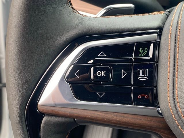 New 2025 Jeep Grand Cherokee Summit w/ Adv Protech Group IV AWD/4WD image 18