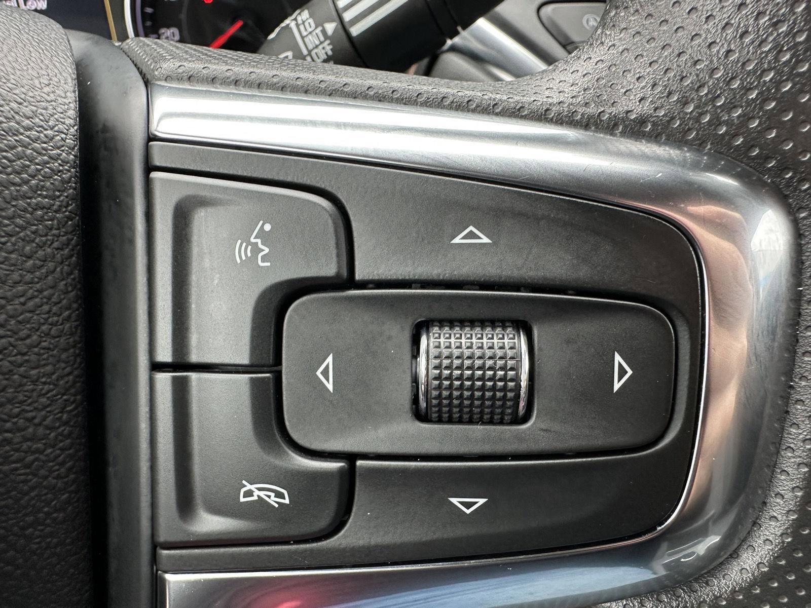 Used 2024 Chevrolet Blazer LT w/ Convenience Package FWD image 22
